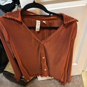 Long sleeve rust blouse